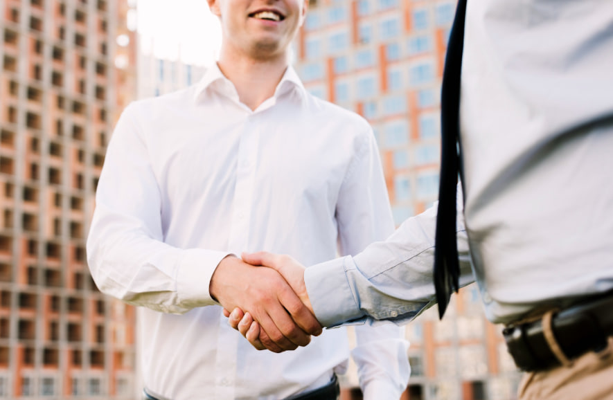 Как работать с возражениями клиентов: пошаговый алгоритм и техники